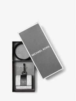 Michael Kors HUDSON LOGO LANYARD CASE FOR APPLE AIRPODS PRO® 9 Michael Kors HUDSON LOGO LANYARD CASE FOR APPLE AIRPODS PRO® -Fashion Comprehensive 36F2LGFL0B 3535 7