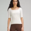 Lululemon HALF-SLEEVE CLOSE-TO-BODY SHELF T-SHIRT -Fashion Comprehensive LW3GCKS 027597 1