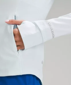 Lululemon MIST OVER WINDBREAKER 13 Lululemon MIST OVER WINDBREAKER -Fashion Comprehensive LW4BSRS 058302 5