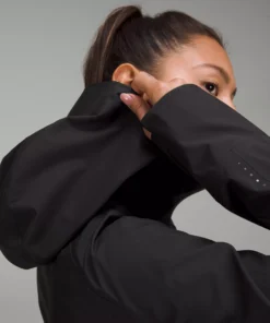 Lululemon BREAK A TRAIL WATERPROOF JACKET 14 Lululemon BREAK A TRAIL WATERPROOF JACKET -Fashion Comprehensive LW4BSZS 0001 5