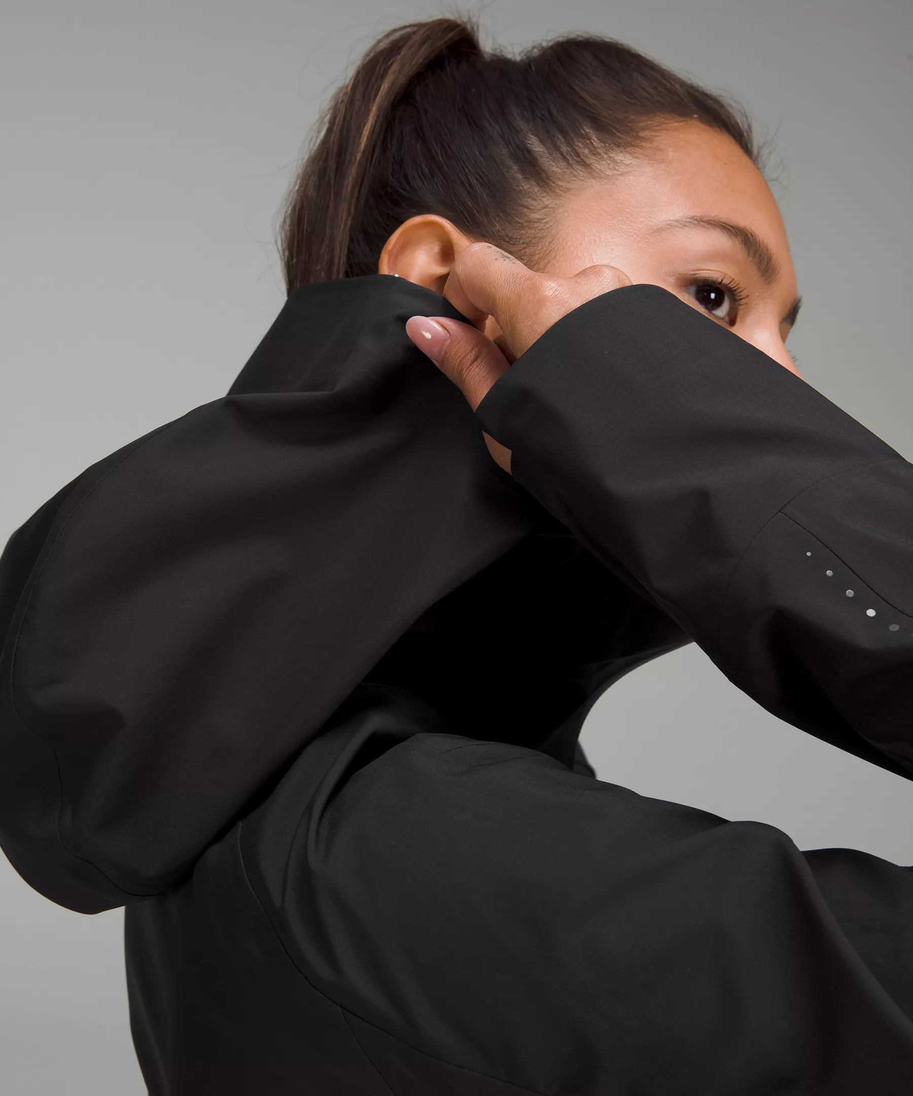 Lululemon BREAK A TRAIL WATERPROOF JACKET 7 Lululemon BREAK A TRAIL WATERPROOF JACKET - Image 5