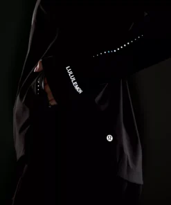 Lululemon BREAK A TRAIL WATERPROOF JACKET 17 Lululemon BREAK A TRAIL WATERPROOF JACKET -Fashion Comprehensive LW4BSZS 0001 8