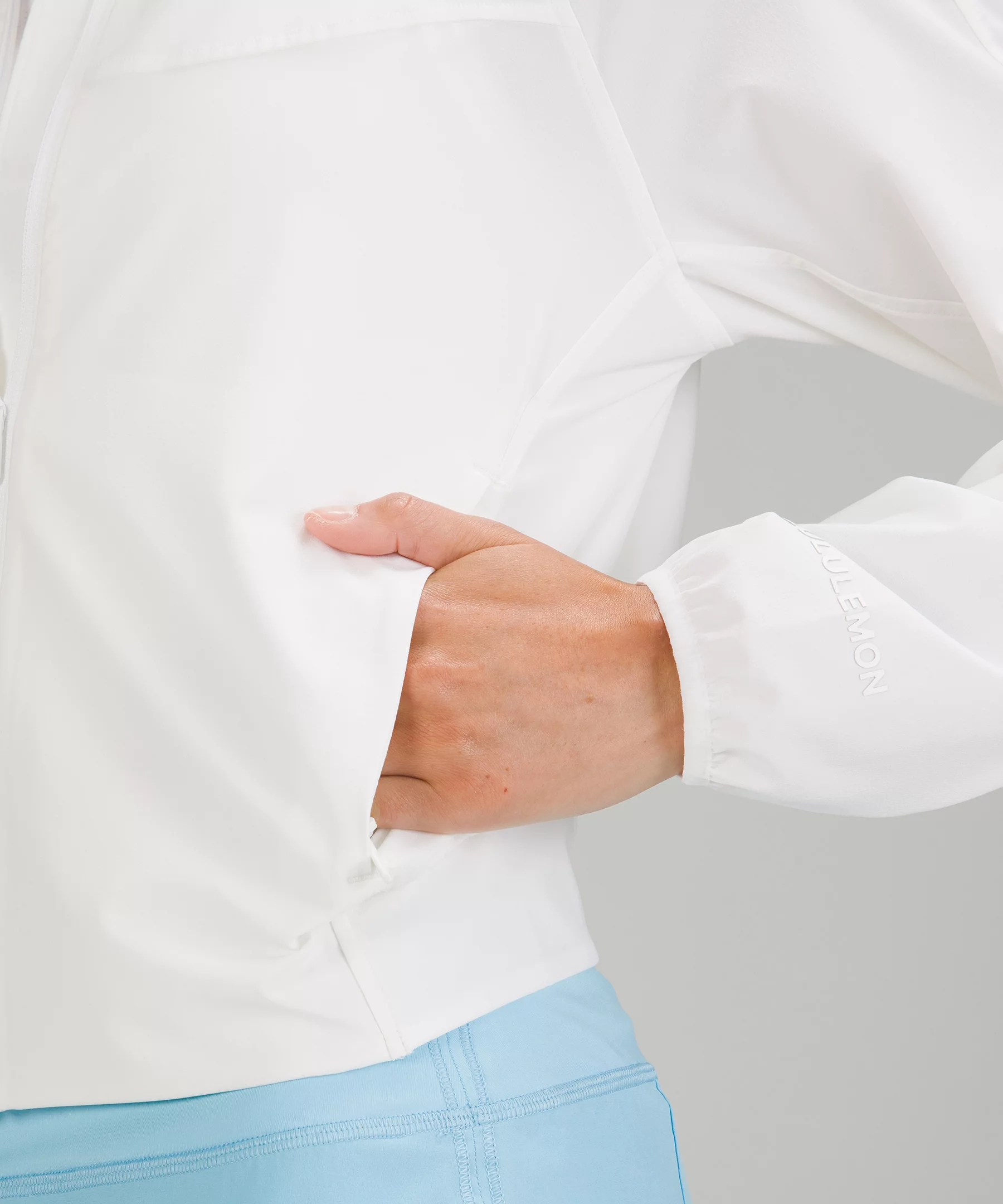 Lululemon WATER-REPELLENT STRETCH TENNIS JACKET 7 Lululemon WATER-REPELLENT STRETCH TENNIS JACKET - Image 5