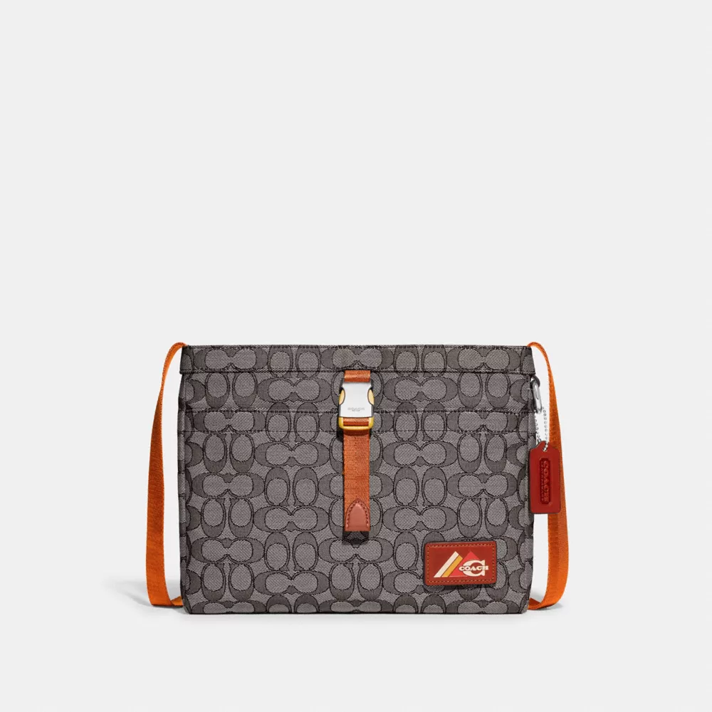 Coach UTILITY SLIM MESSENGER IN SIGNATURE JACQUARD 3 Coach UTILITY SLIM MESSENGER IN SIGNATURE JACQUARD