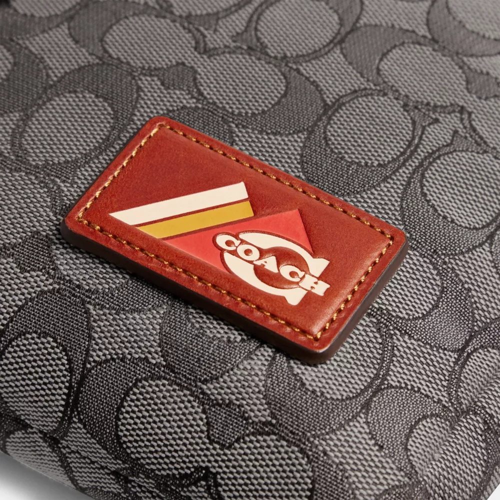 Coach UTILITY SLIM MESSENGER IN SIGNATURE JACQUARD 7 Coach UTILITY SLIM MESSENGER IN SIGNATURE JACQUARD - Image 5